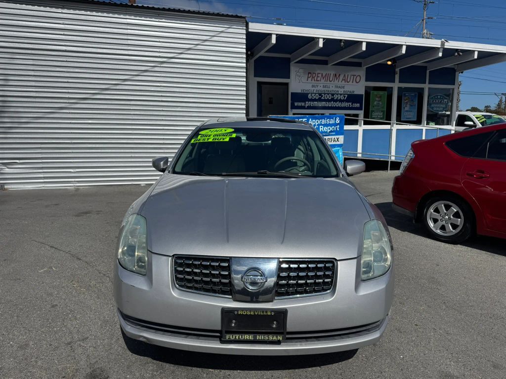 2005 NISSAN Maxima