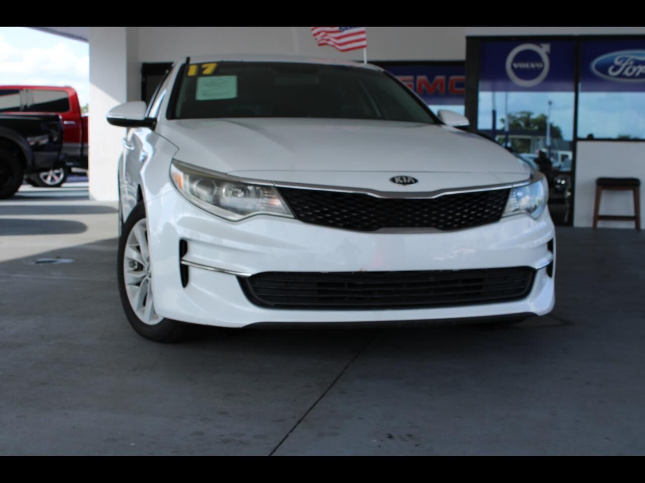 2017 KIA Optima