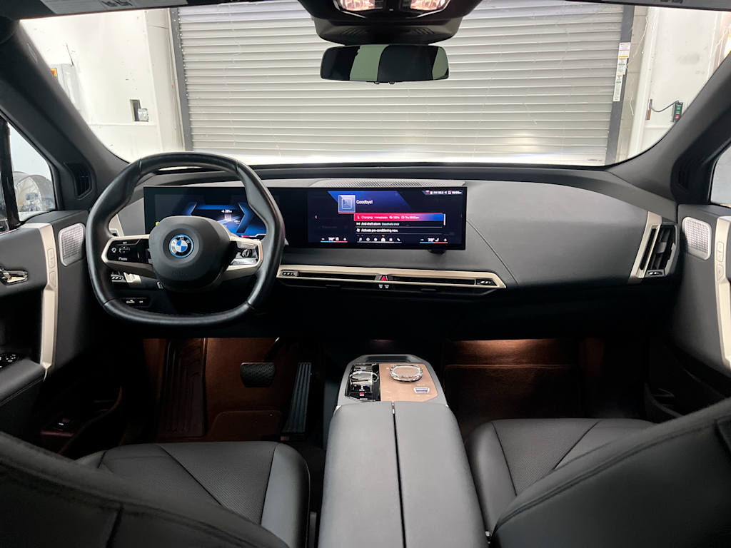 2024 BMW iX