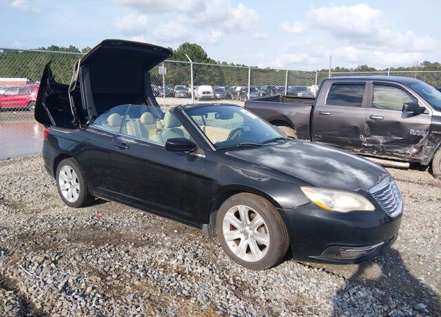 2012 CHRYSLER 200