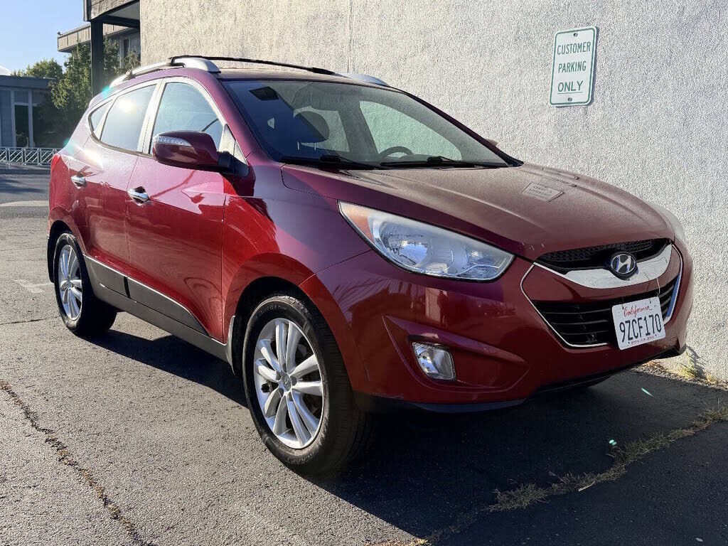 2011 HYUNDAI Tucson