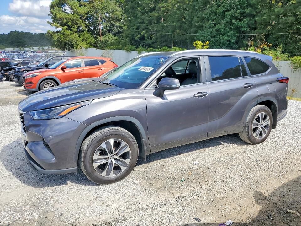 2024 TOYOTA Highlander