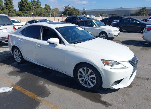 2015 LEXUS IS