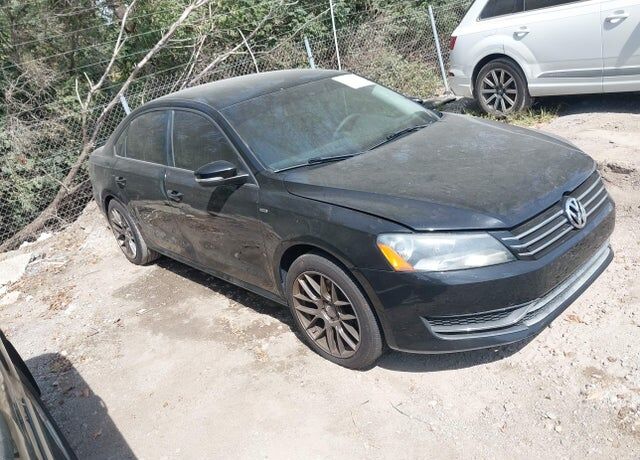 2015 VOLKSWAGEN Passat