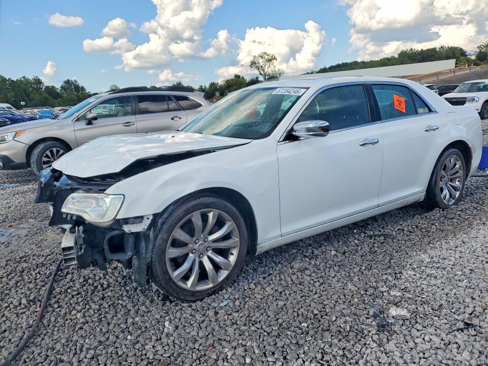 2019 CHRYSLER 300