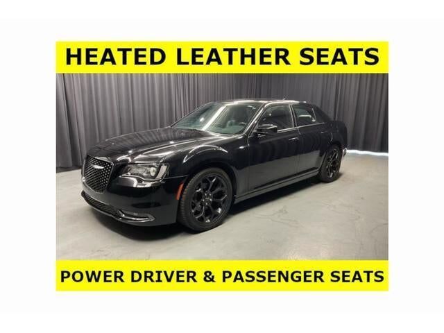 2019 CHRYSLER 300