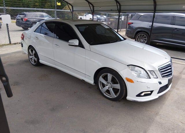 2011 MERCEDES-BENZ E-Class