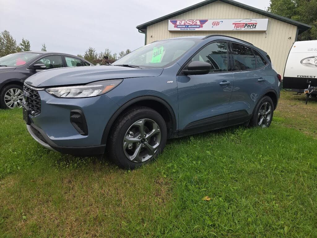 2025 FORD Escape