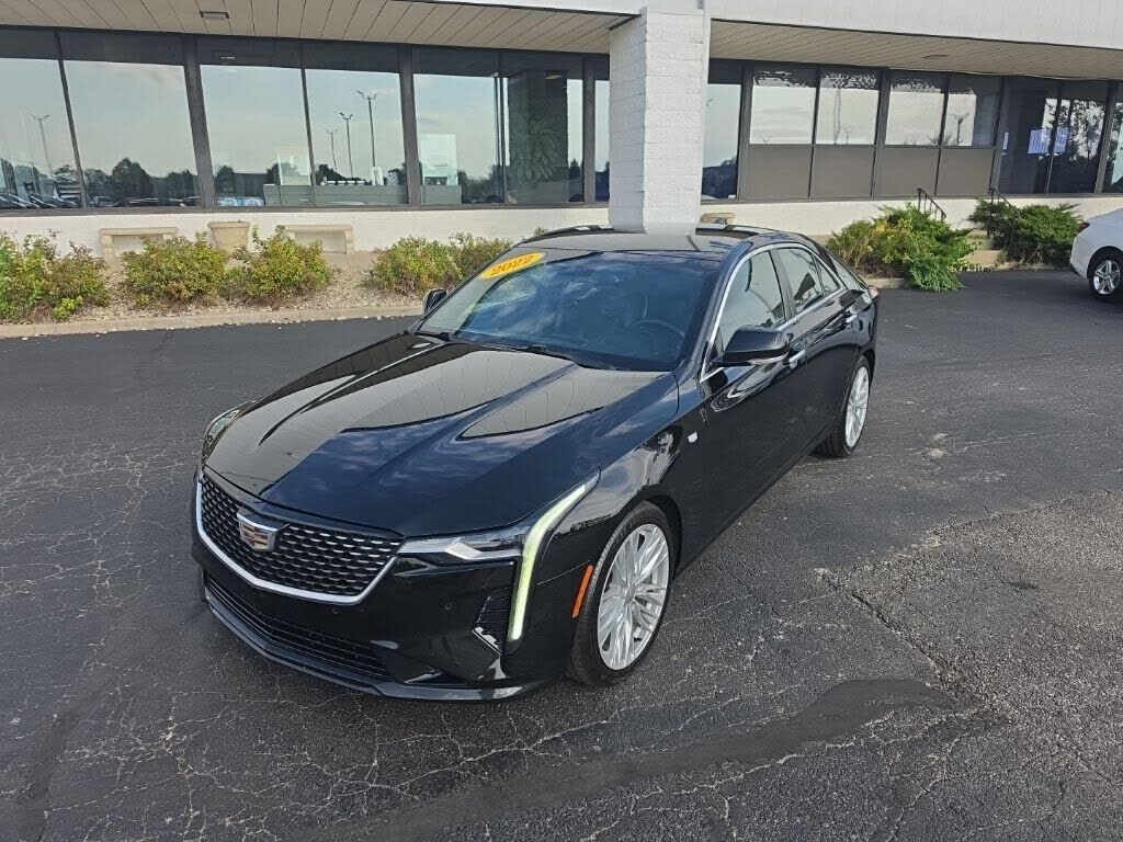 2022 CADILLAC CT4