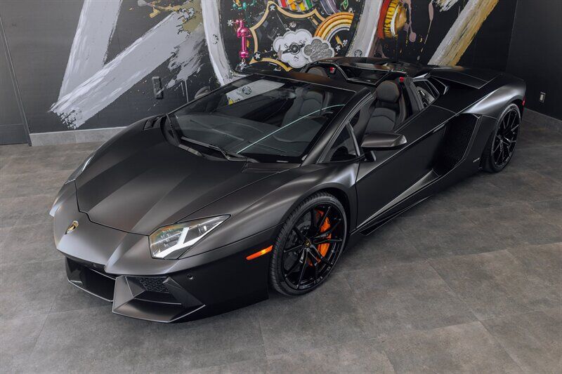 2014 LAMBORGHINI Aventador