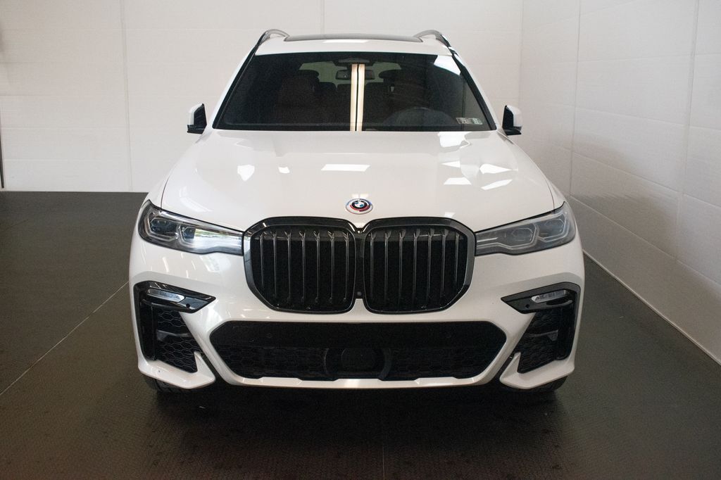 2022 BMW X7