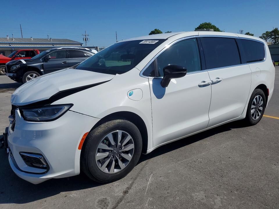2024 CHRYSLER Pacifica