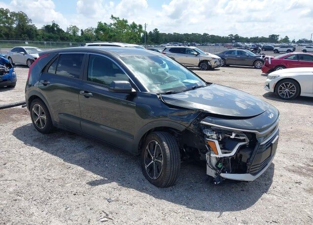 2023 KIA Niro