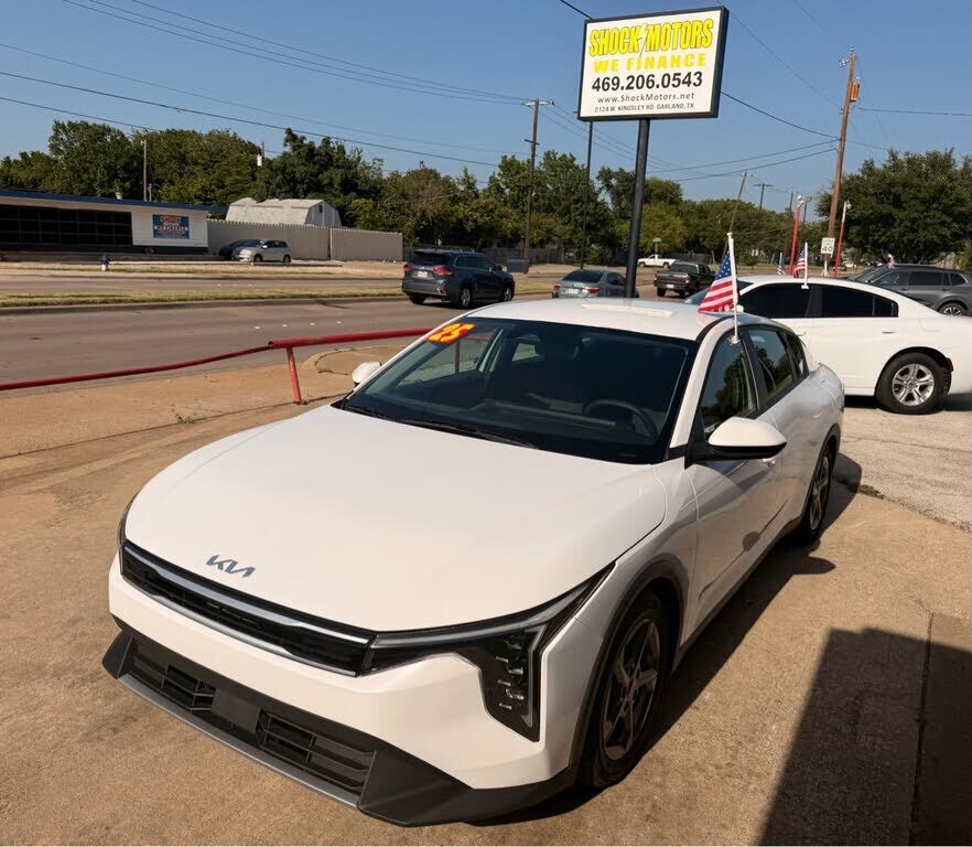 2025 KIA K4