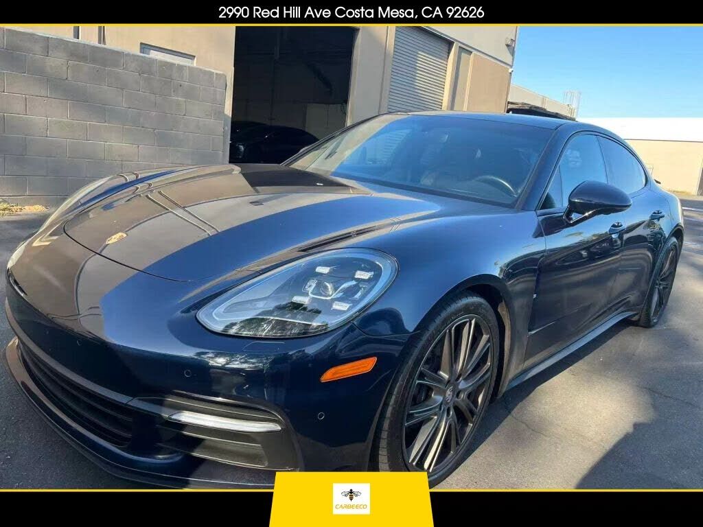 2019 PORSCHE Panamera