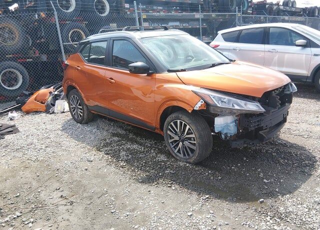 2024 NISSAN Kicks
