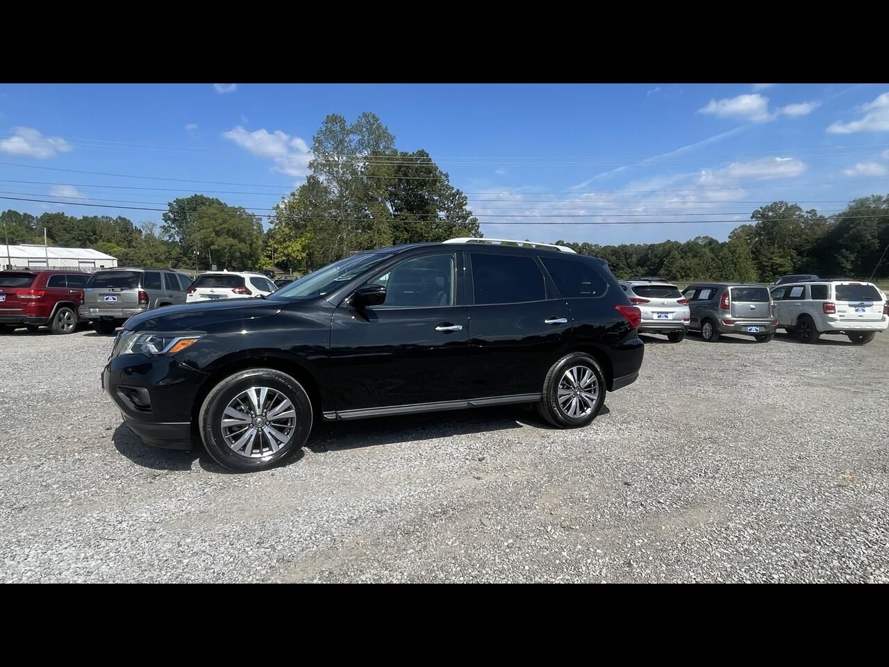 2017 NISSAN Pathfinder