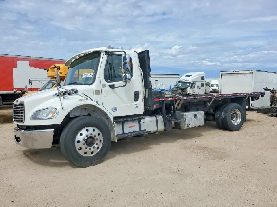 2018 FREIGHTLINER M2
