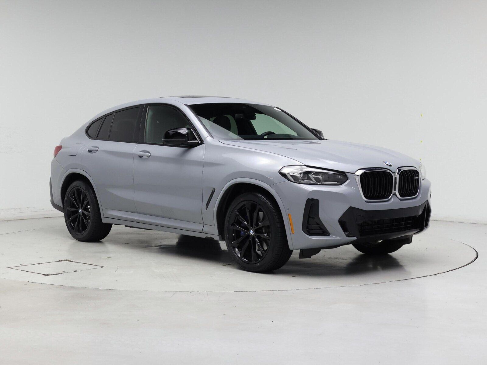 2022 BMW X4