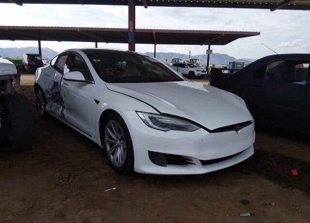 2016 TESLA Model S