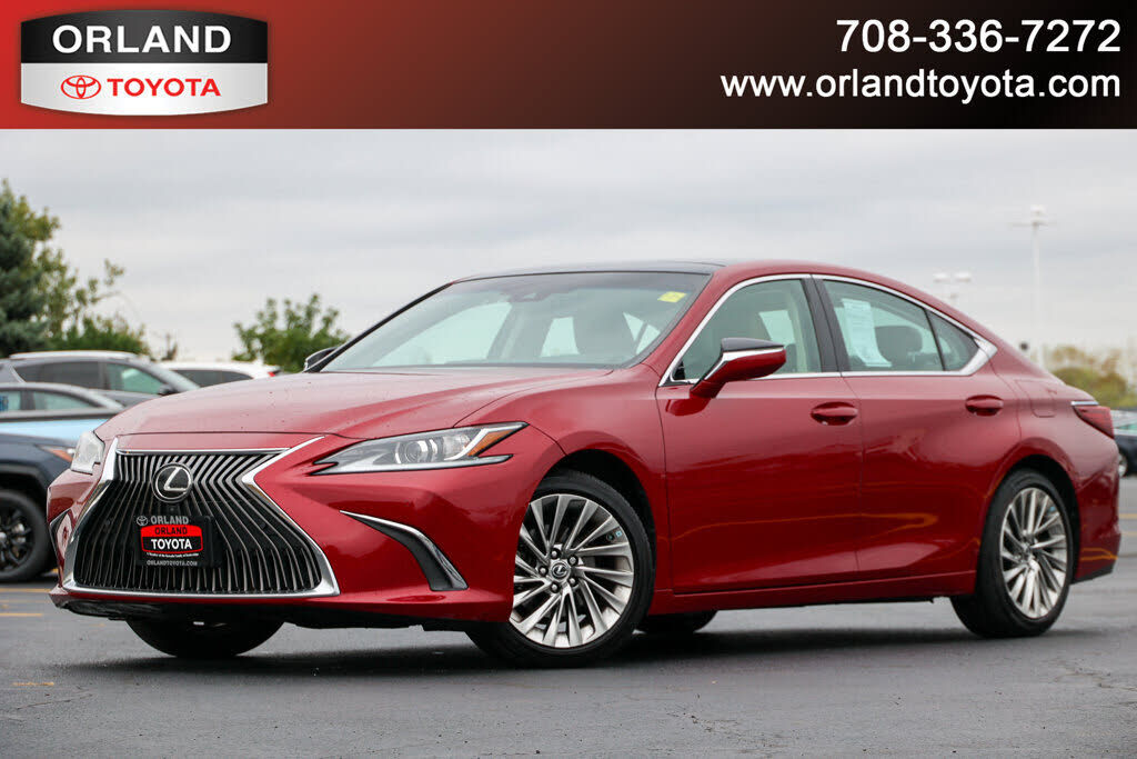 2019 LEXUS ES