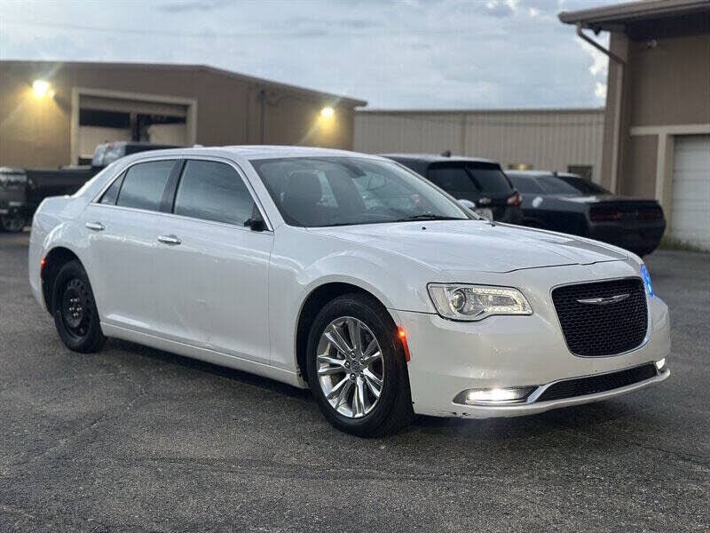 2016 CHRYSLER 300