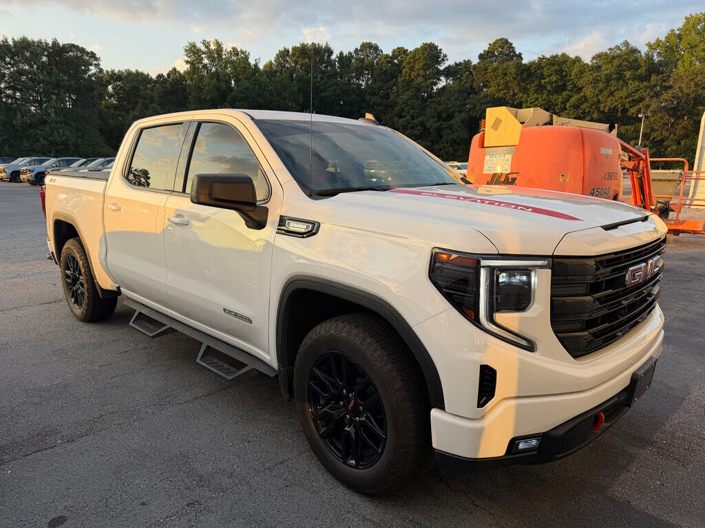 2024 GMC Sierra