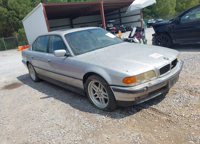 2000 BMW 7 Series