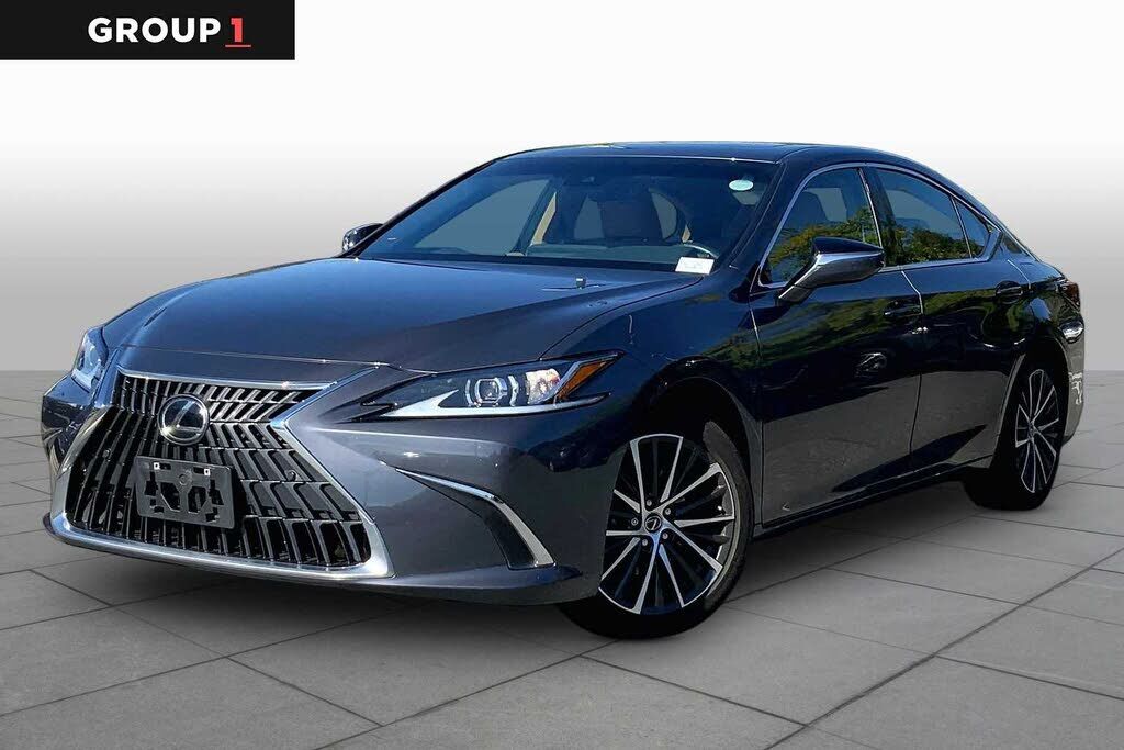 2024 LEXUS ES