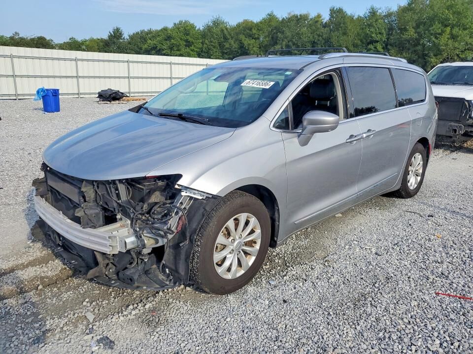2018 CHRYSLER Pacifica