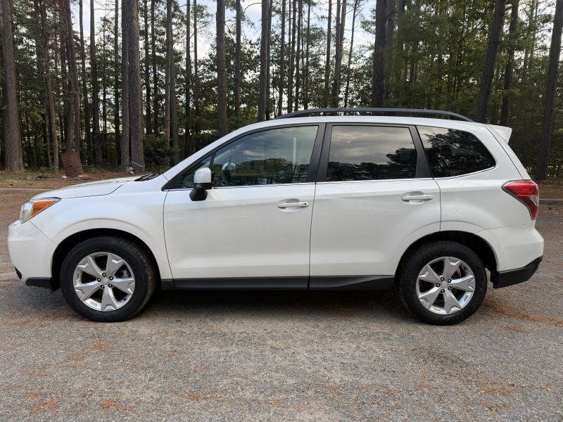 2015 SUBARU Forester