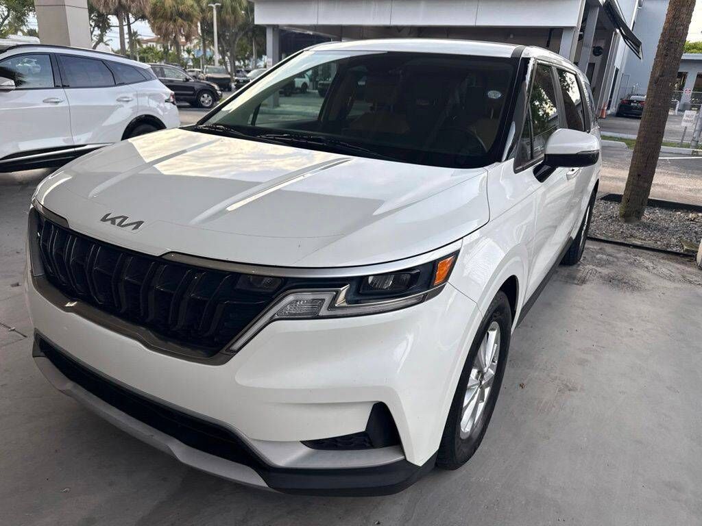 2023 KIA Carnival