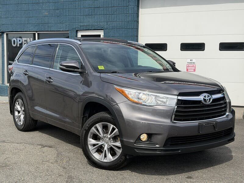 2015 TOYOTA Highlander