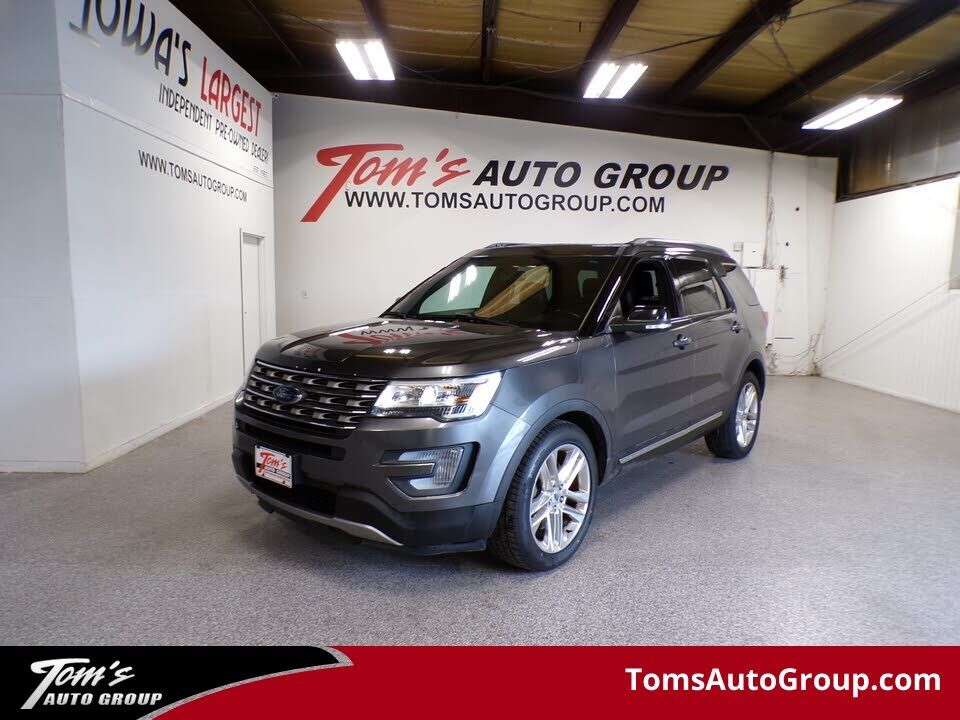 2017 FORD Explorer