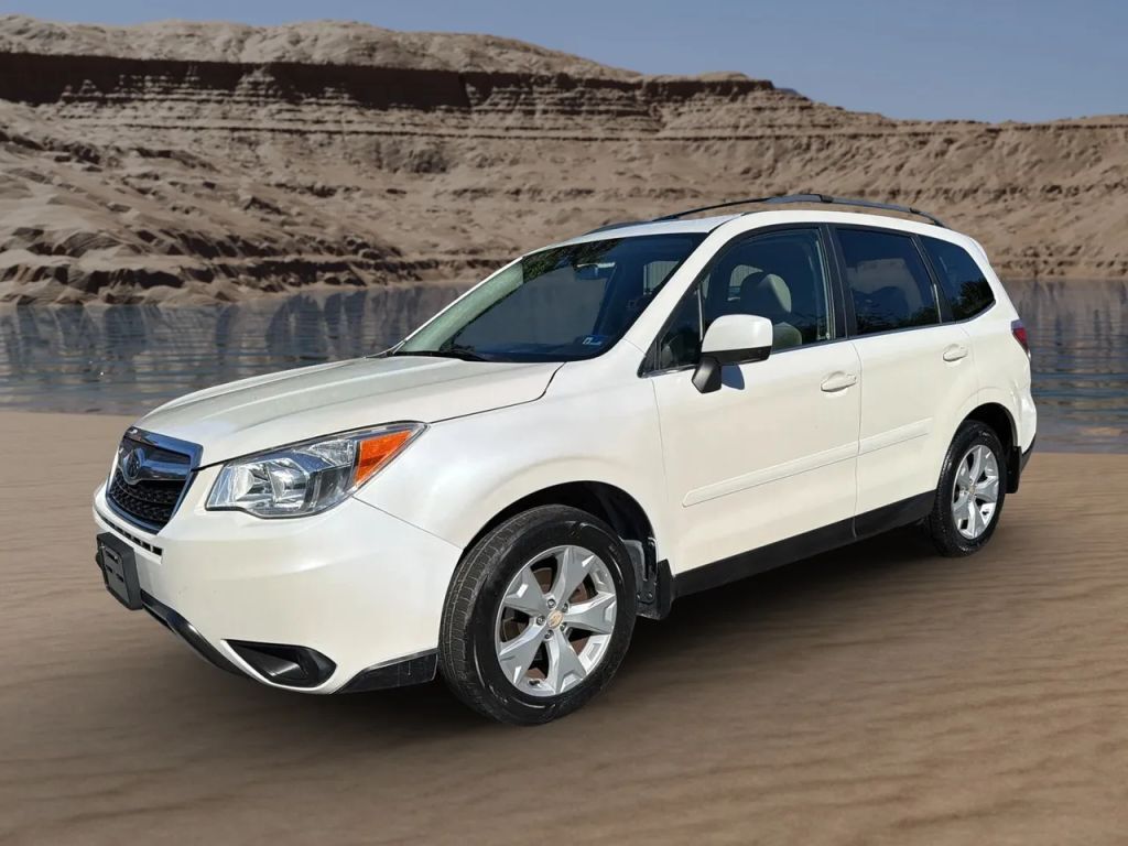 2015 SUBARU Forester
