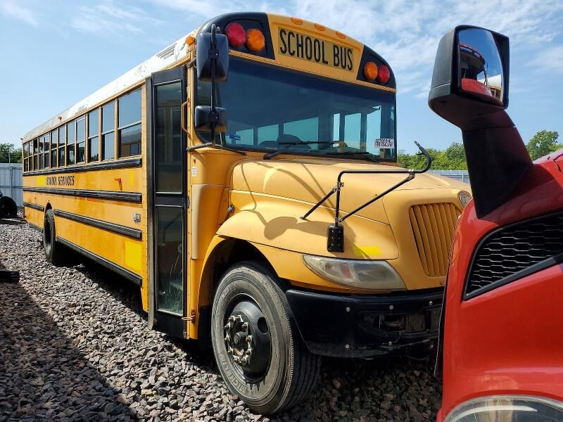 2013 IC BUS PB105