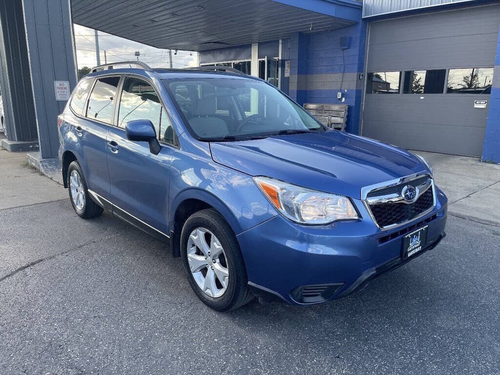2015 SUBARU Forester