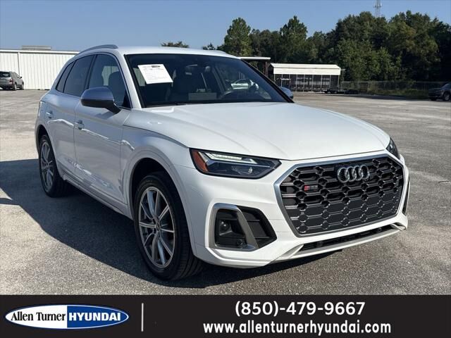 2022 AUDI SQ5