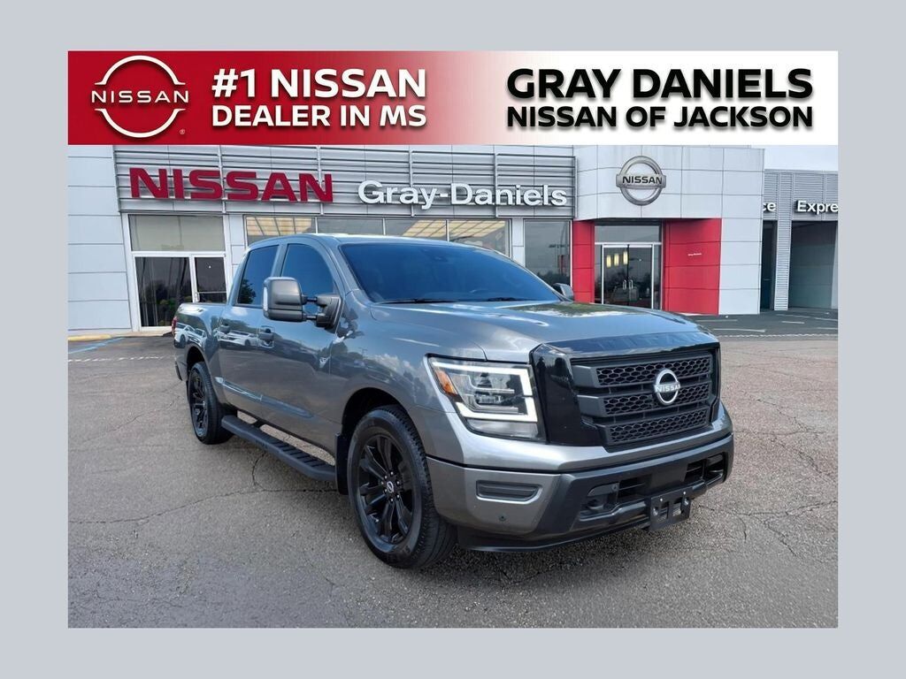 2023 NISSAN Titan