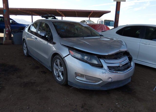 2013 CHEVROLET Volt