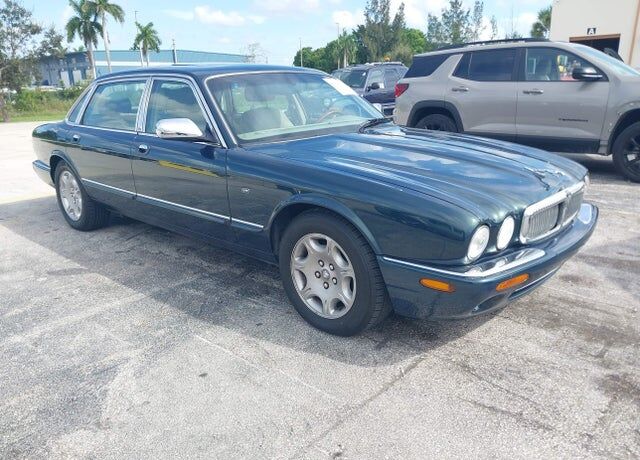 2001 JAGUAR Vanden Plas