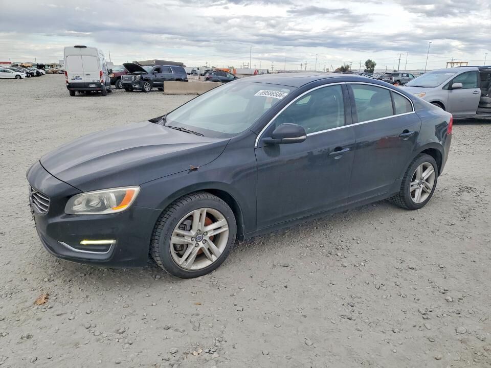 2015 VOLVO S60