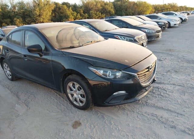 2016 MAZDA Mazda3
