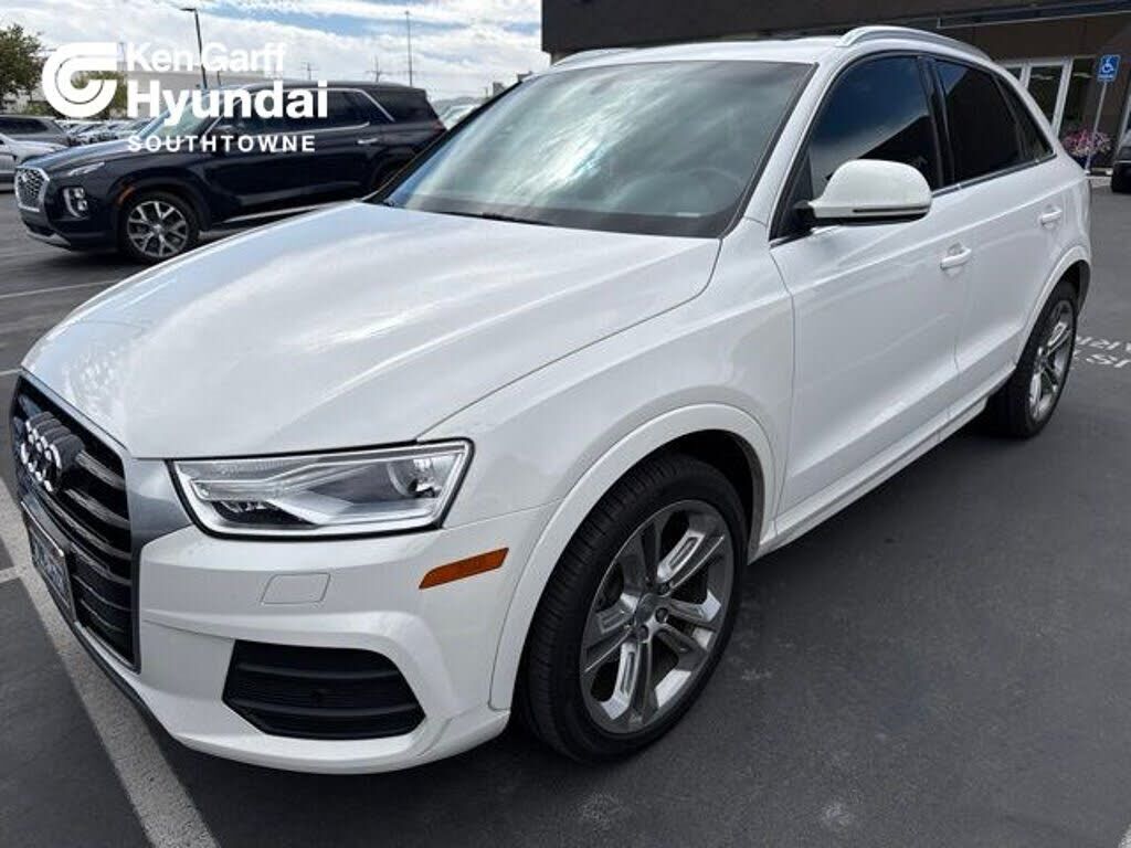 2016 AUDI Q3