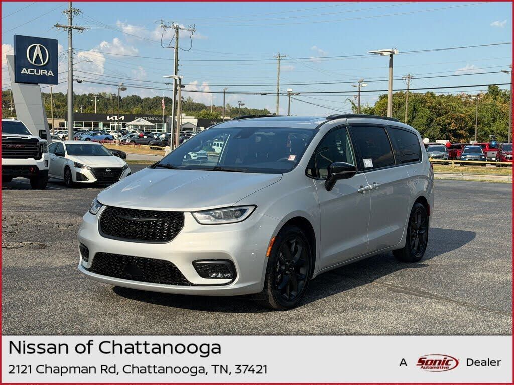 2024 CHRYSLER Pacifica