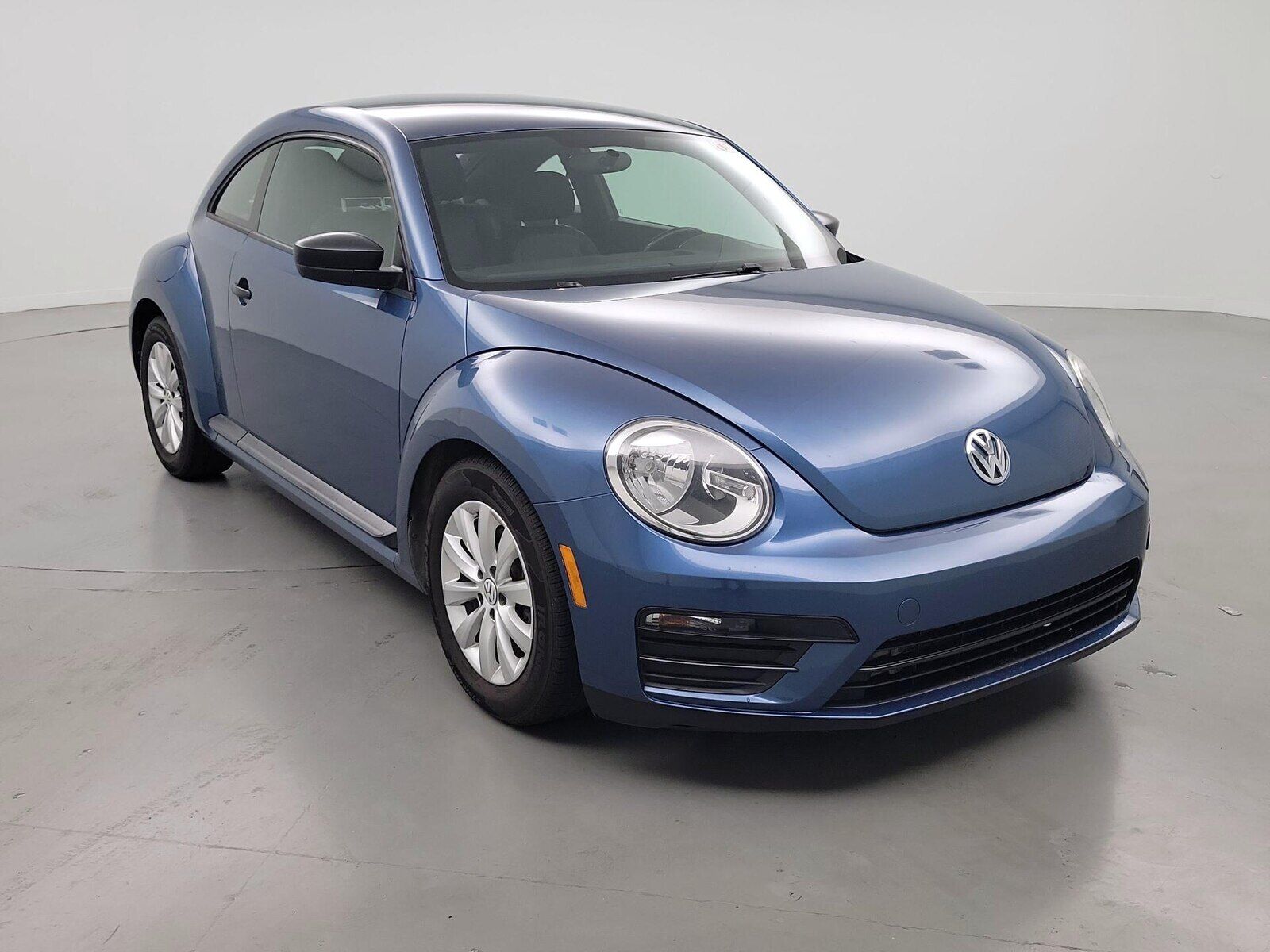 2018 VOLKSWAGEN Beetle