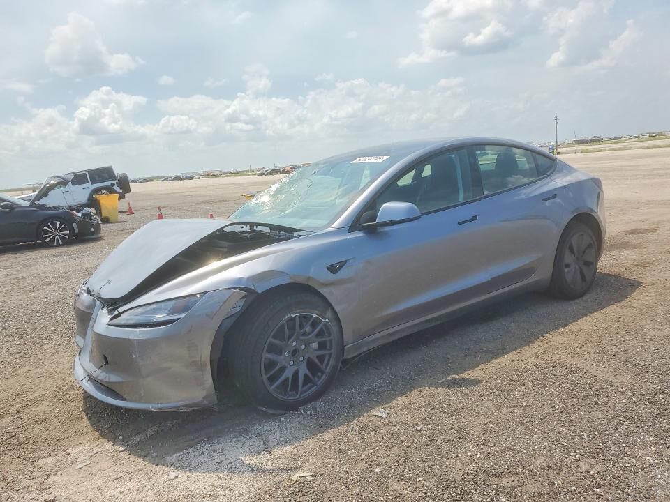 2026 TESLA Model 3