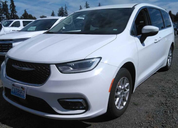 2023 CHRYSLER Pacifica