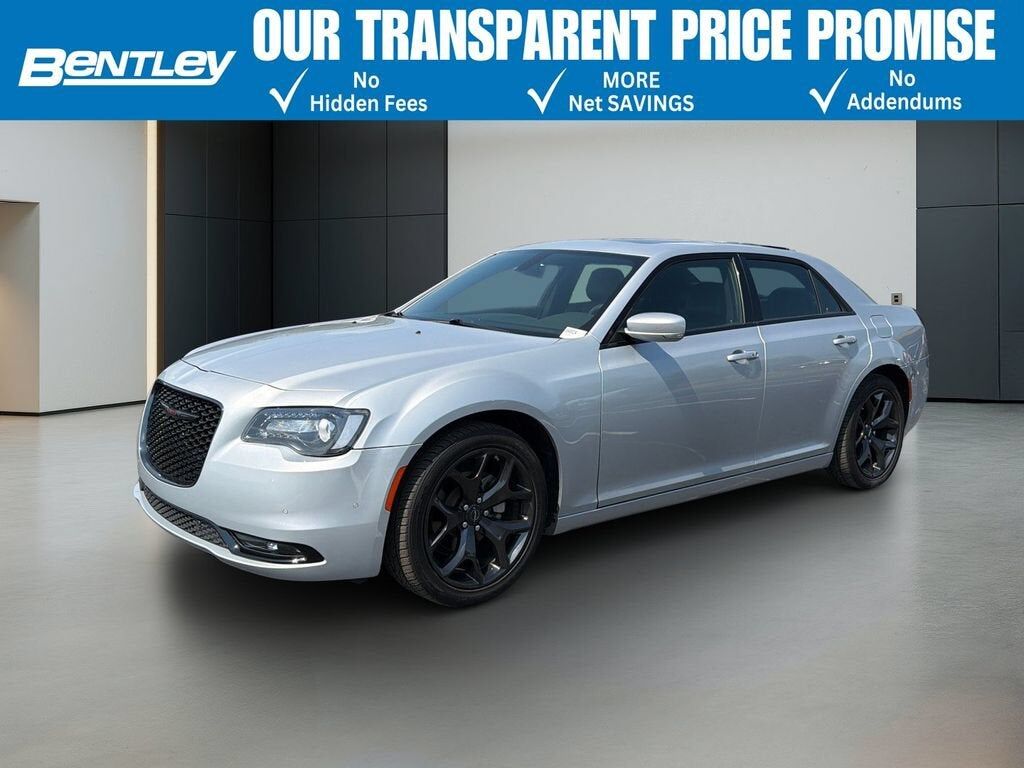 2022 CHRYSLER 300