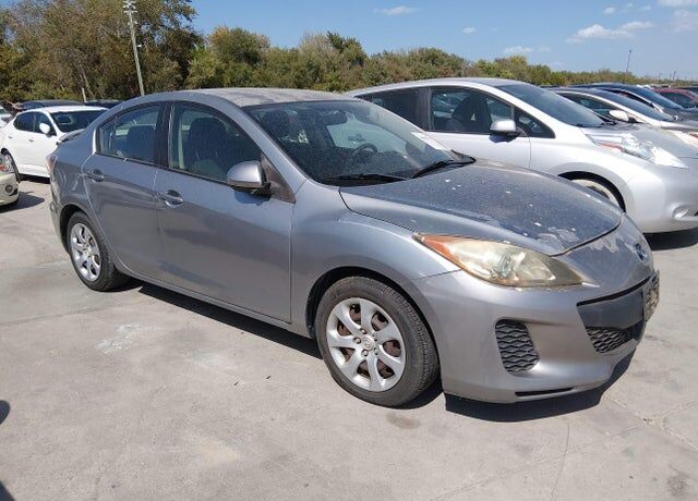 2012 MAZDA Mazda3